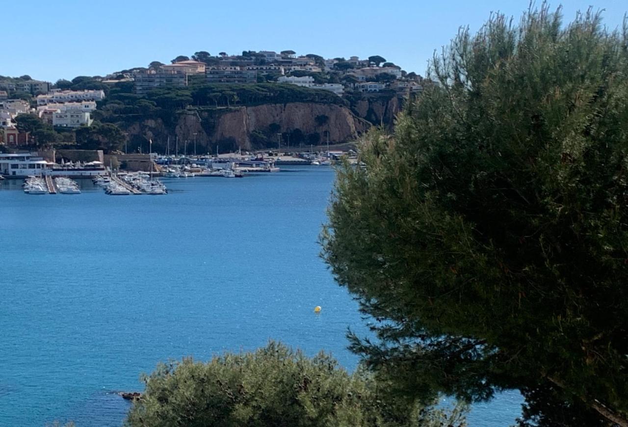 Magnífic apartament a primera línia de mar Sant Feliu de Guíxols Exterior foto
