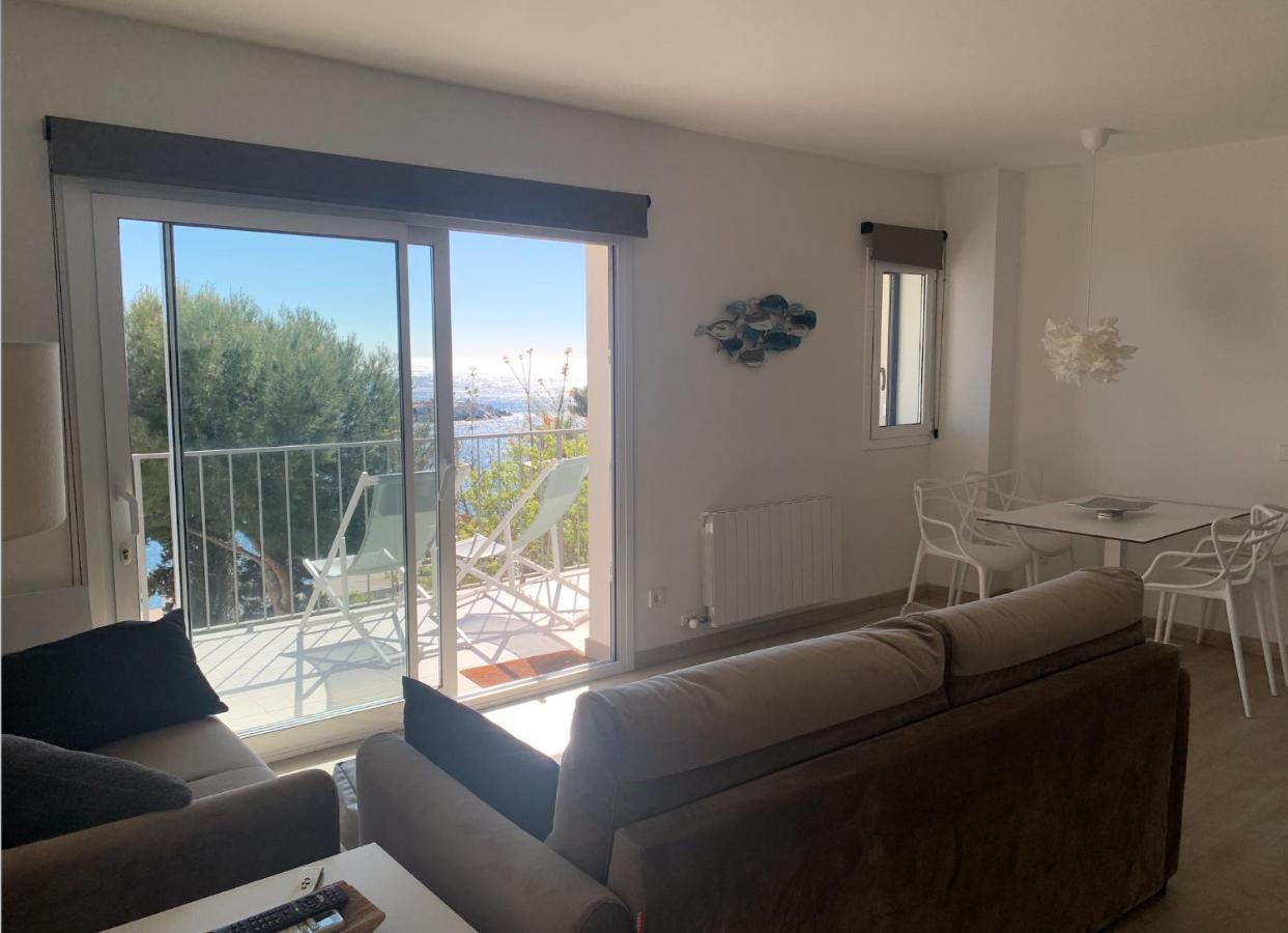 Magnífic apartament a primera línia de mar Sant Feliu de Guíxols Exterior foto